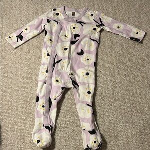 TEA collection brand baby footies
